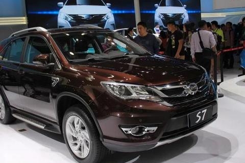 超4米8车身，同价动力更强，比亚迪S7会第一个终结哈弗h6狂妄？