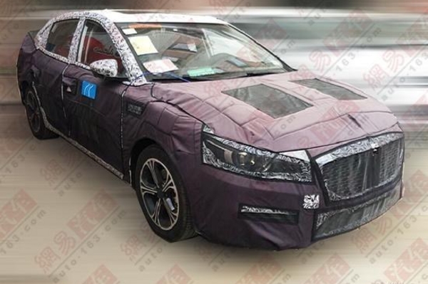 曝路试谍照 上汽名爵6插电式混动版车型