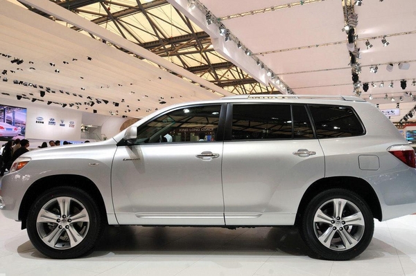 丰田全新汉兰达，优点虽然多，但缺点也不少，开过的都知道！