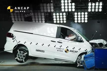 论安全，福特途睿欧比大通G10强了不止一点