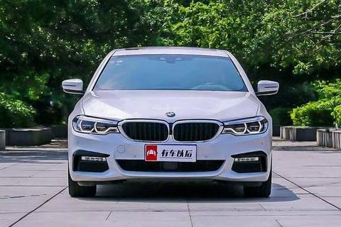 轴距3米多，长度超5米，这车是男人看完都想拥有！