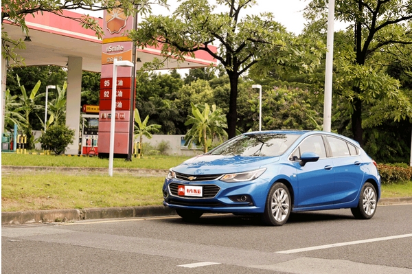 【实测】4毛多一公里，15万内最好开的合资轿车之一！