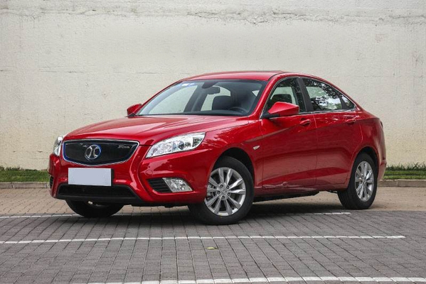 长续航的纯电动车开起来是怎样的体验？