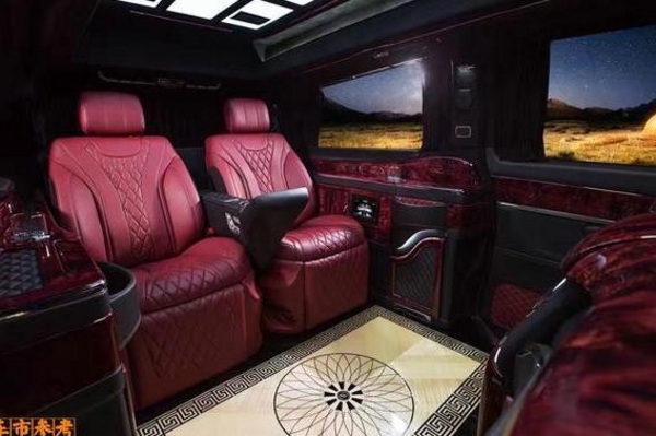 进口全时四驱六座 凯路威，豪华内饰价格美丽，性价比吊打埃尔法