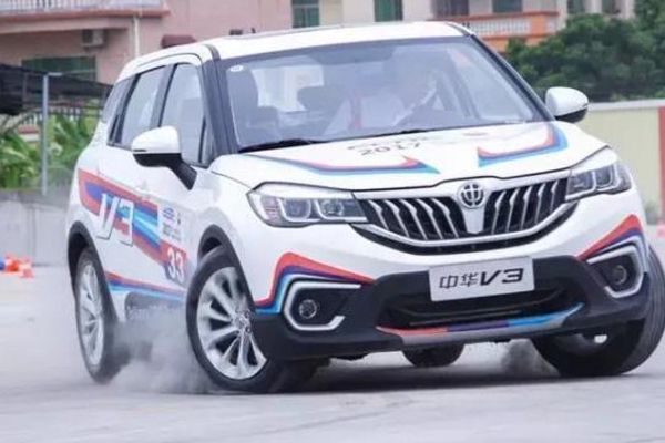 18款DX3正式上市，奇瑞首款纯电动A级轿车上市