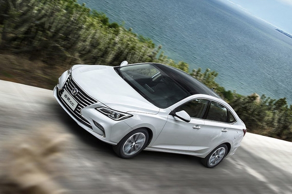 长安睿骋CC将于10月25日首发 年底上市