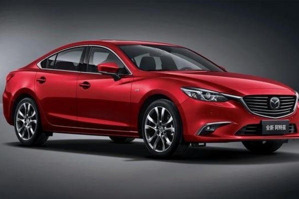 接替锐志“泡妞神车”的地位，这款日系车够资格吗？