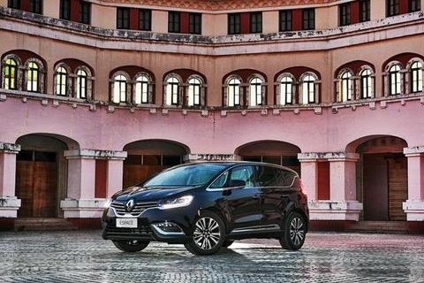 这款MPV用的居然是SUV底盘，开起来到底怎么样？