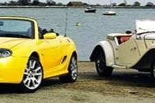 6秒破百的全新名爵6碾压高尔夫GTI，让思域和昂克赛拉看不到尾灯