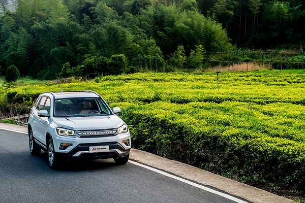 最初的梦想-实拍长安CS75 1.5T锋领型