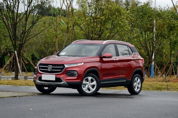 小型王者打破有色眼镜，7万高配也出彩，从上市就是冠军