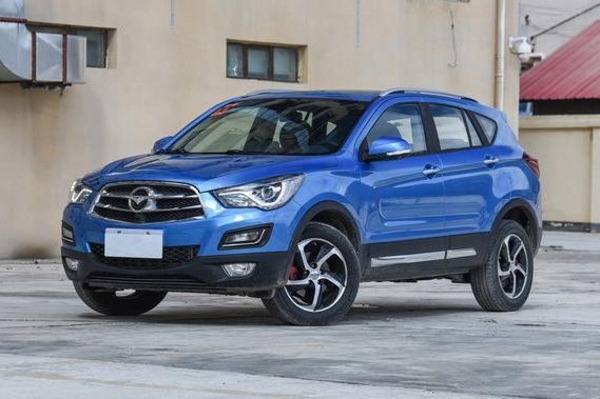 很多地方它成了“街车”，性价比比哈弗高，看不起马自达