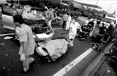 北京东五环车祸7死1伤 大货车司机被警方刑拘