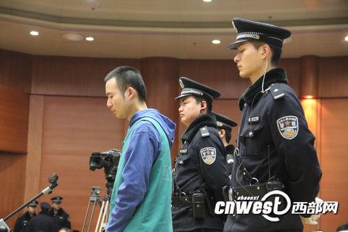 药家鑫一审结束择日宣判 是否轻判成控辩焦点