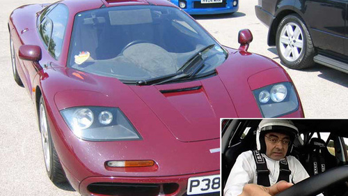 憨豆先生驾迈凯轮F1遇车祸 肩部受伤