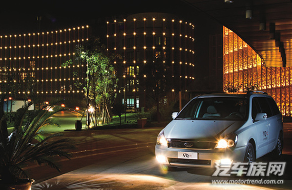 身大力不亏--试驾进口起亚Grand VQ-R