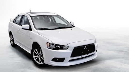 直击东南三菱翼神2013款 EVO血统极速战车即将问世