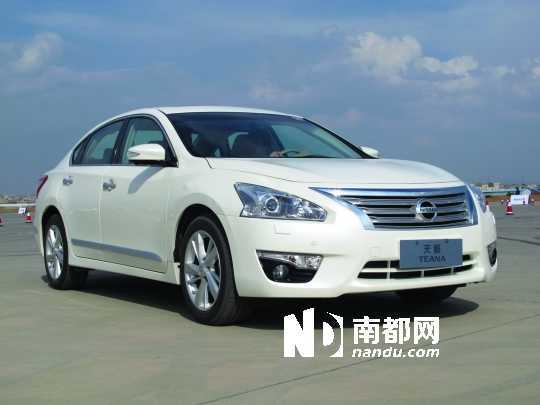 新好男人的青春梦 试驾东风日产新天籁