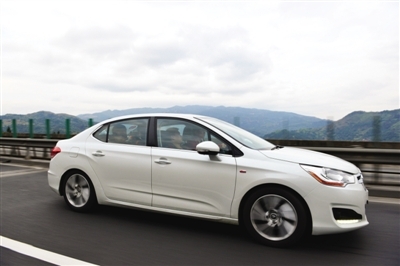 法系新起点 试驾雪铁龙C4L 1.6T劲享型