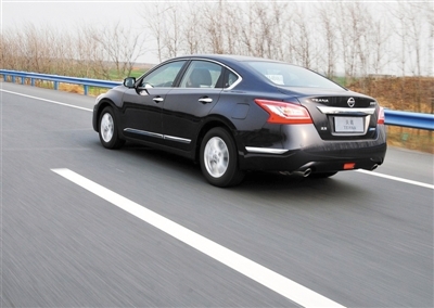 悠悠然--试驾东风日产新天籁(图)