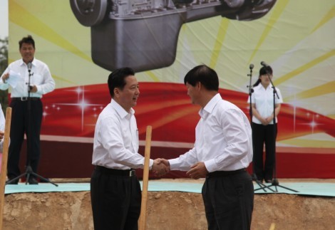 江铃重汽福特发动机项目开工太原