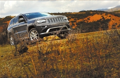 美国魔兽--试驾2014款Jeep大切诺基