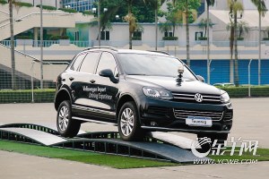 低调的内涵--试驾大众途锐(图)