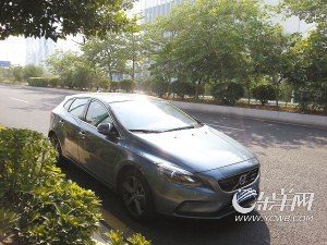 入门豪华之选--试驾沃尔沃V40(图)
