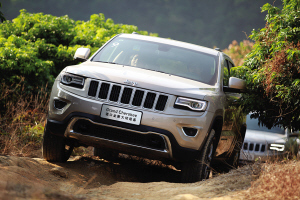 环保为先--试驾Jeep大切诺基3.0
