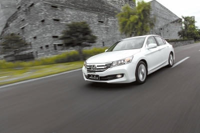 稳扎稳打--试驾广州本田第九代雅阁