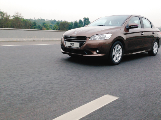 经济适用上档次--试驾东风标致301(图)