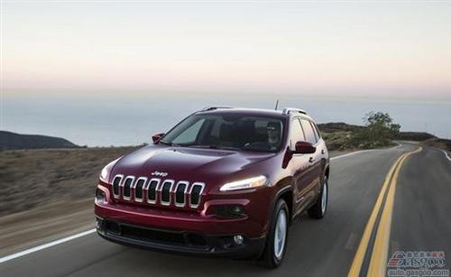 安全气囊存缺陷 FCA追加召回8.9万辆自由光