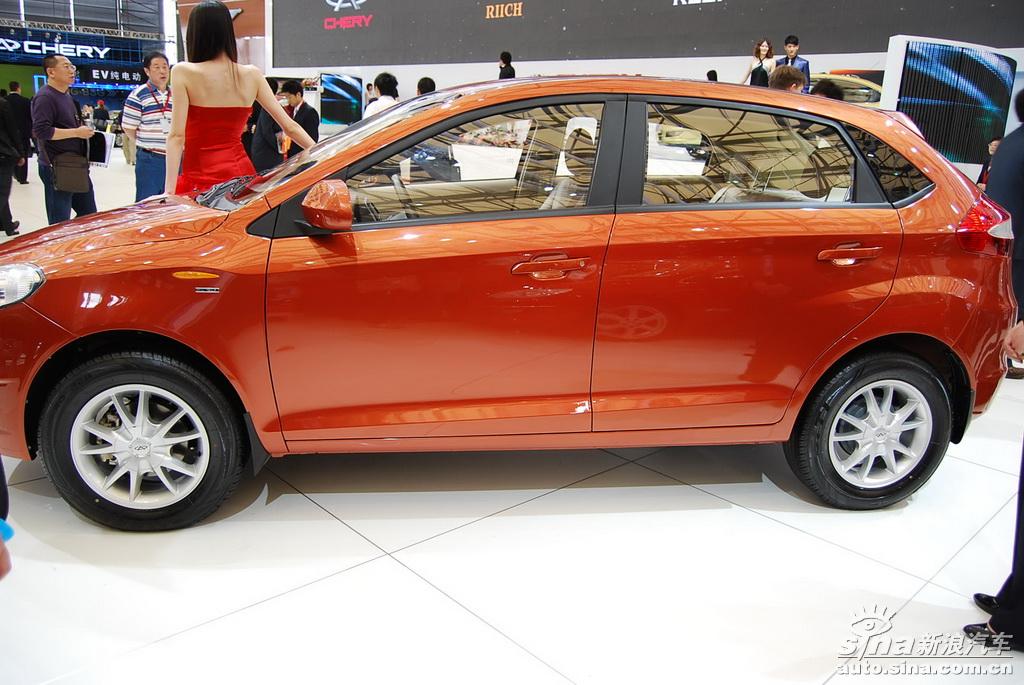 奇瑞风云2两厢_风云2两厢图片