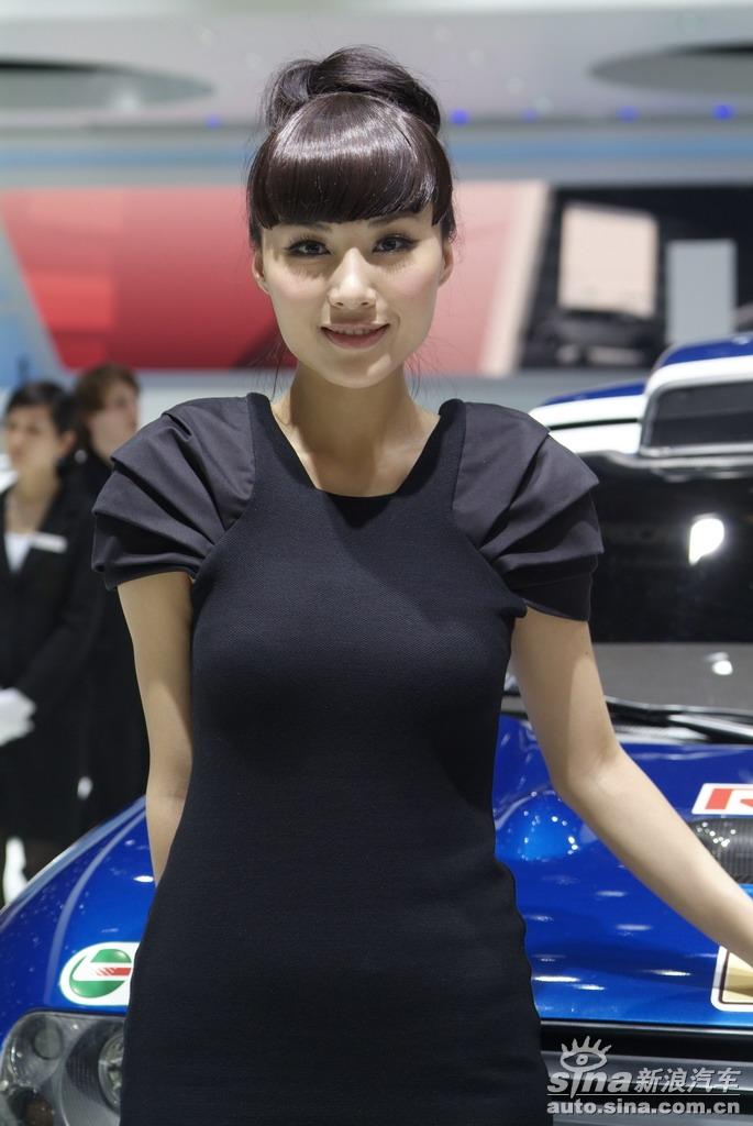 一汽大众7号模特_大众汽车展台模特图片_汽车