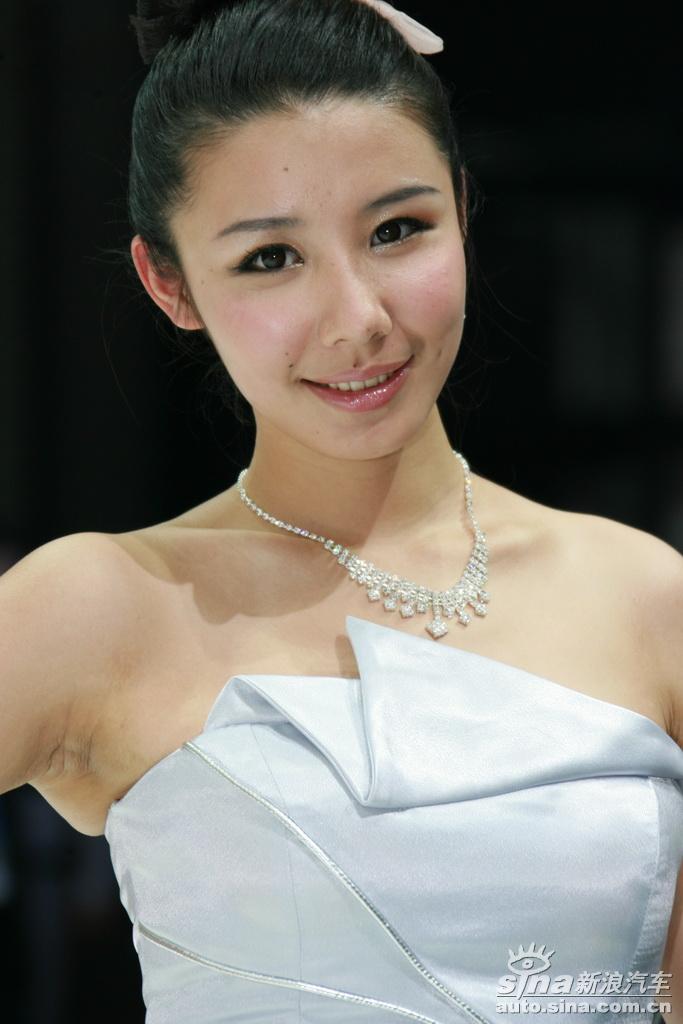 <em>香车美女</em> 广汽展台<em>模特</em>[50P] | 车友世界 - 武当