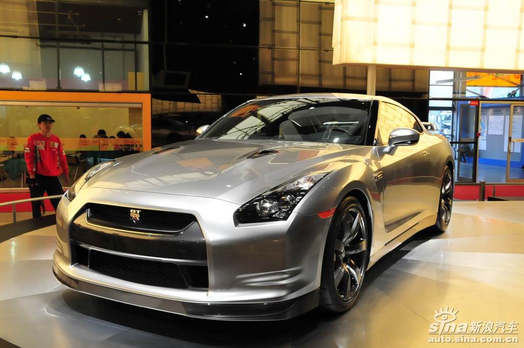 日产gtr