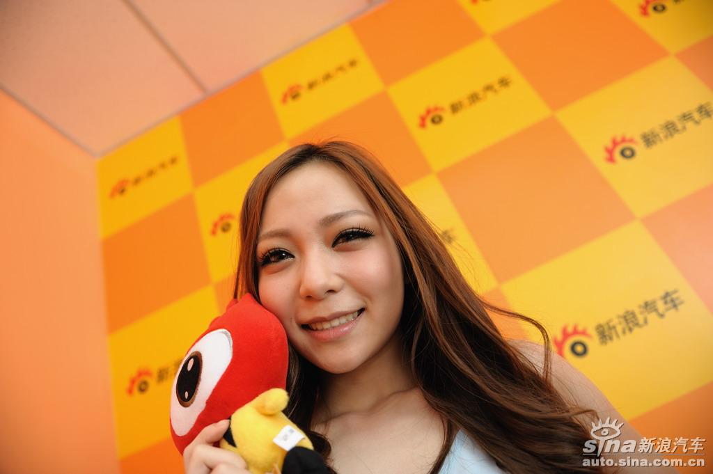 福特展台名模林飞、李凌云、蔡珍妮_福特展台模特图片_汽车图库_新浪汽车