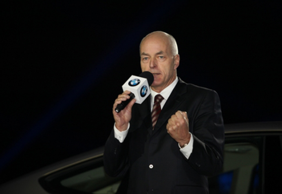 安格离任 宝马要“悦”还是销量利润？