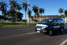 世界杯倒计时 江淮S5车队现身巴西街头