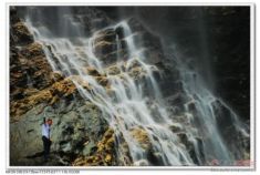 网友自驾摄壮观的庐山瀑布