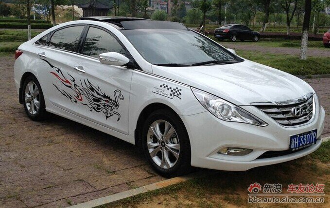 索纳塔2.0豪华版选车作业