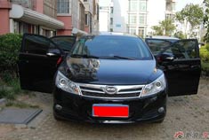 黑色速锐手豪提车自驾游作业