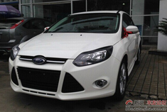 新福克斯2.0MT兴奋提车作业