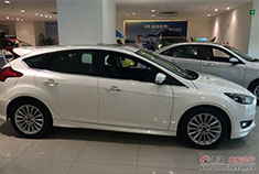 提全新福克斯1.5T运动珍珠白