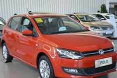 小女子相中红Polo 晾晒新车