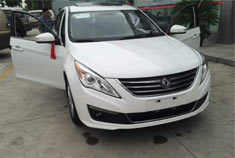 毕业三年的第一辆车景逸S50