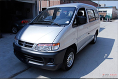 可靠新选择 菱智V3提车作业