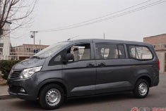 通用五菱1.5舒适型提车作业