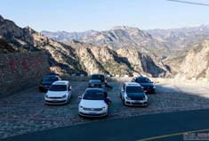 与GLI一起玩耍的大众车们