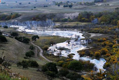 金秋好时节 坝上去“劫色”